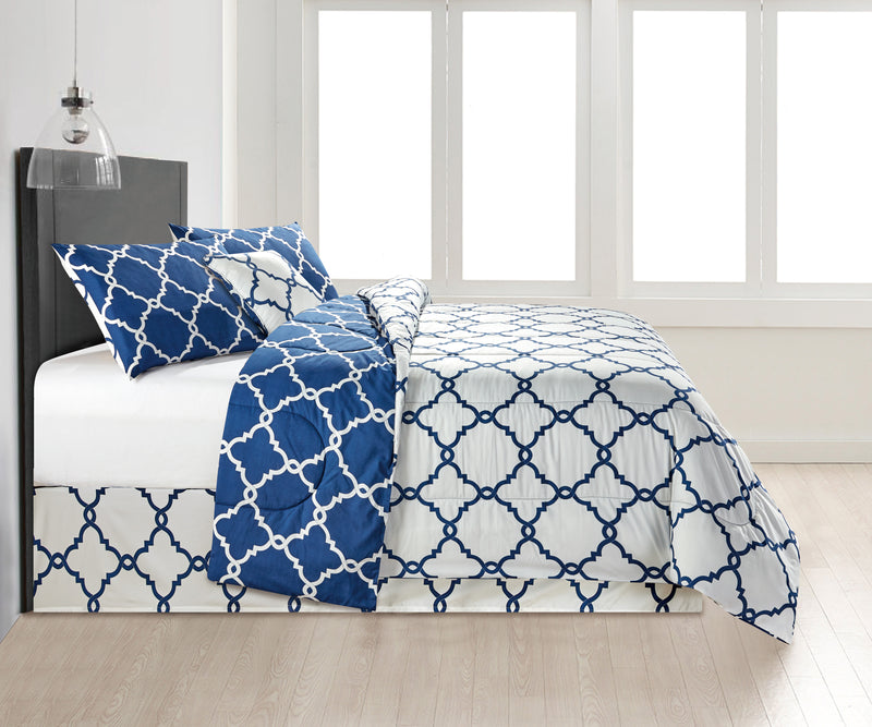 | Quatrefoil Navy